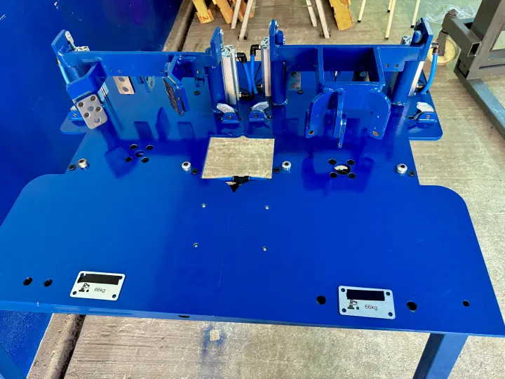 Gabarito de solda com base azul